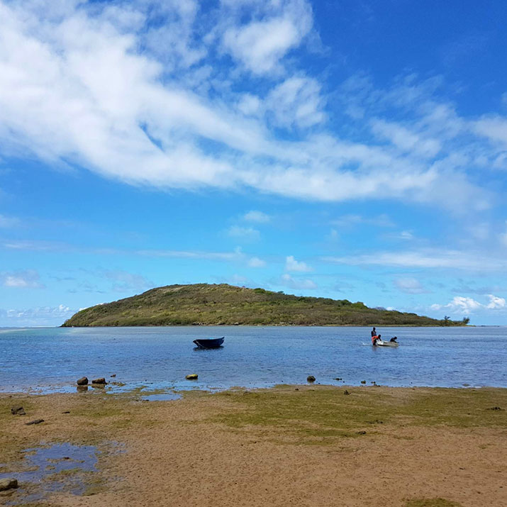 Water-hike-to-Ilot-Forneau-Le-Morne