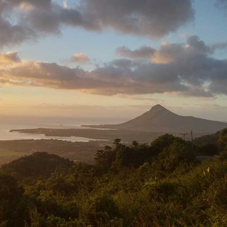 Chamarel roadtrip viewpoint