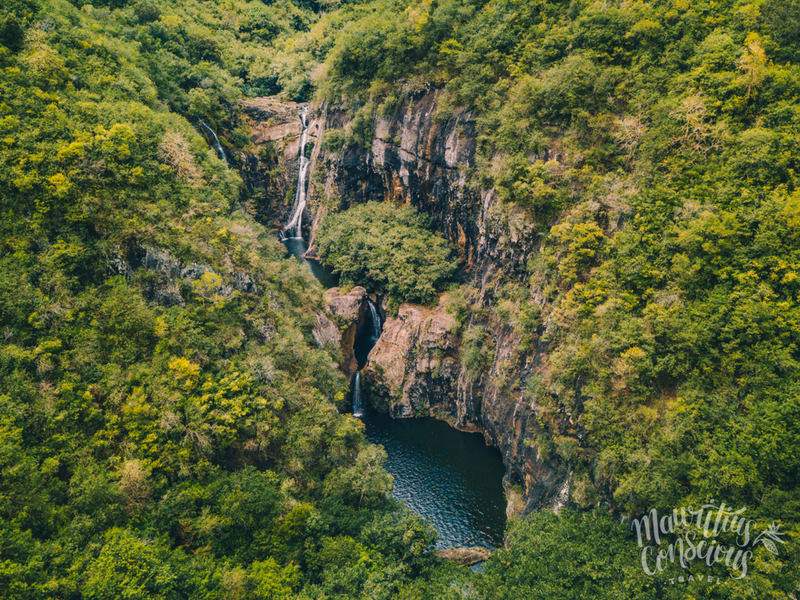 Hiking 7 Cascades (Tamarind Falls)