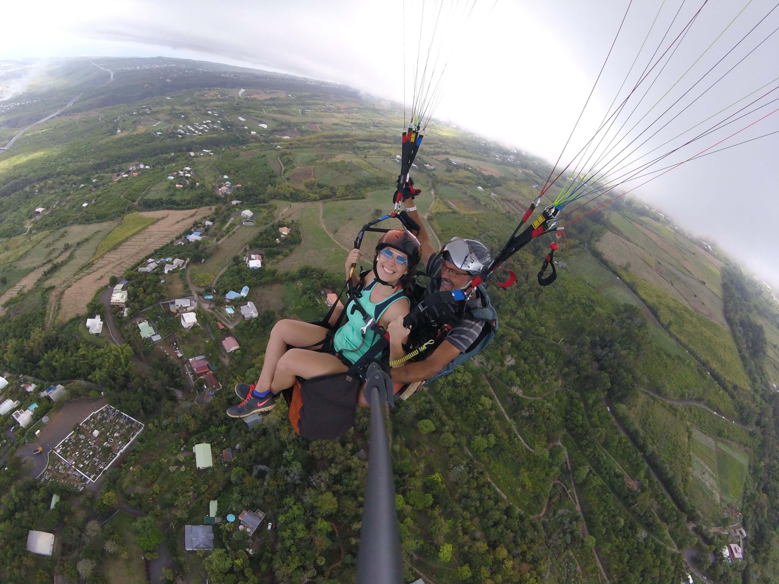 paragliding_in_reunion_island