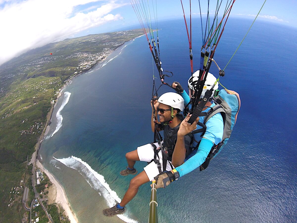 paragliding_in_reunion_island